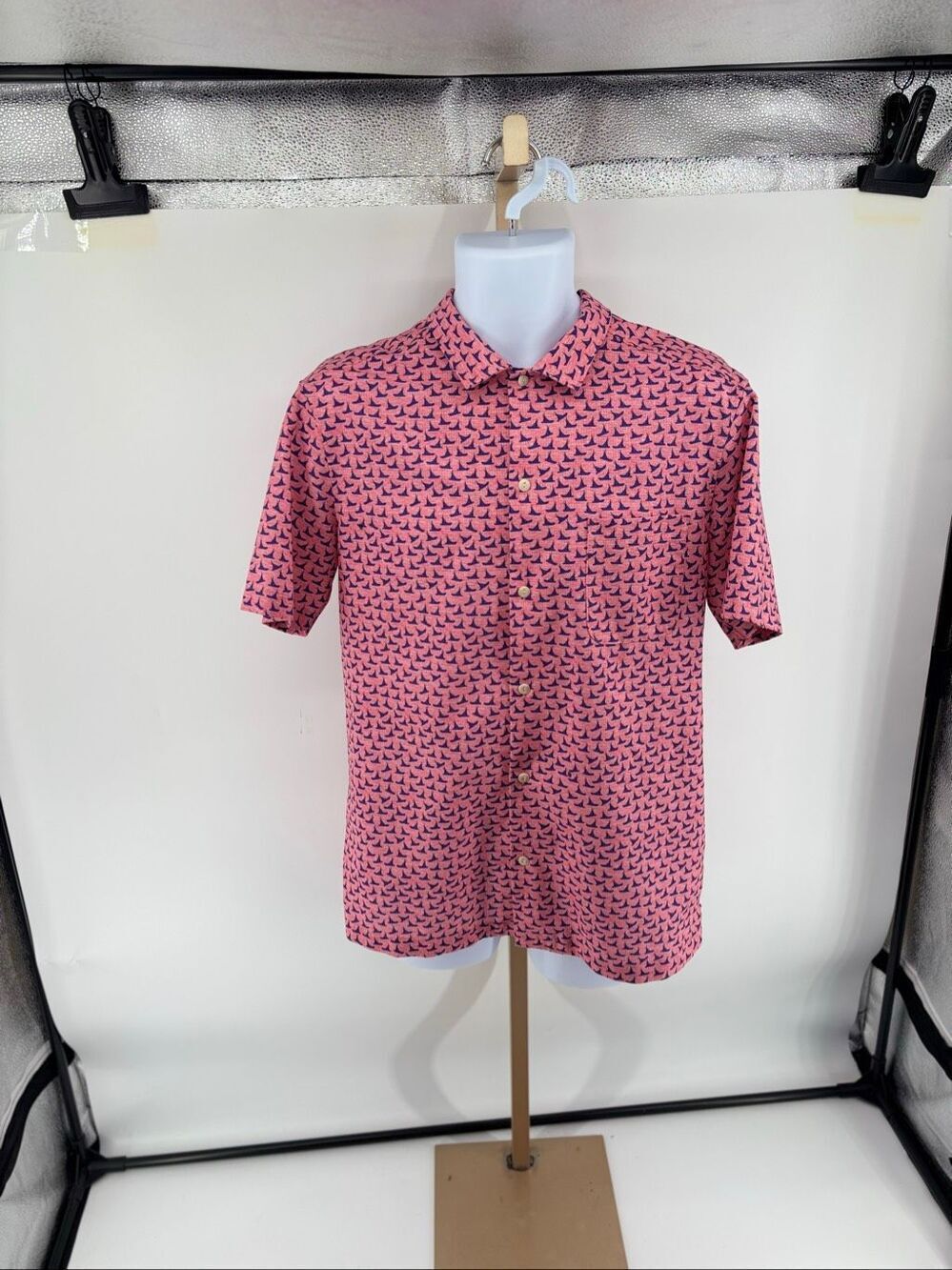 Vineyard Vines Mens M OTG On The Go Performance Sailboat Short Sleeve Shirt